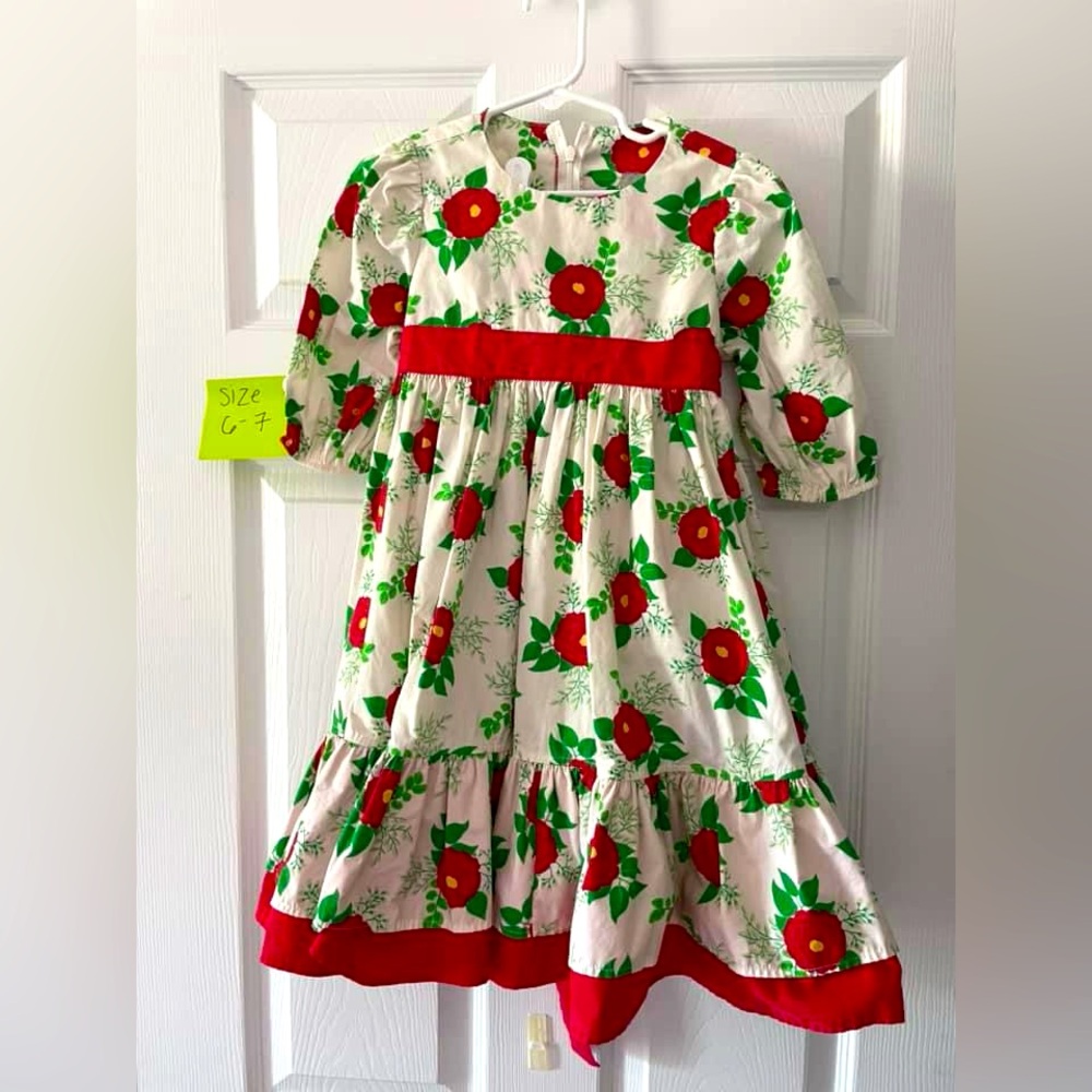 Eleanor Rose Clothing Poinsettia Dress Size 6-7